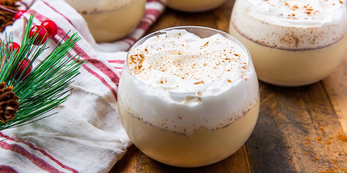 Classic Eggnog Cocktail