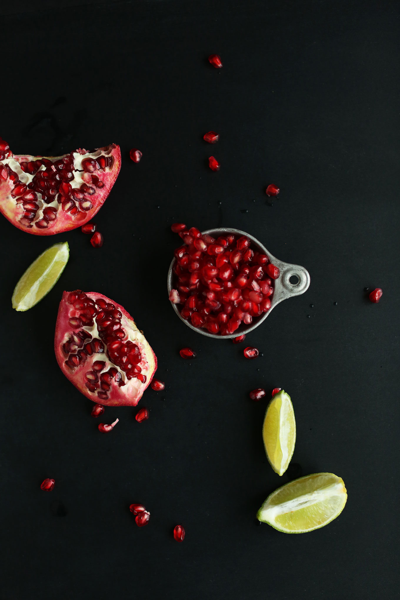 Pomegranate seeds fruit cocktail spirit