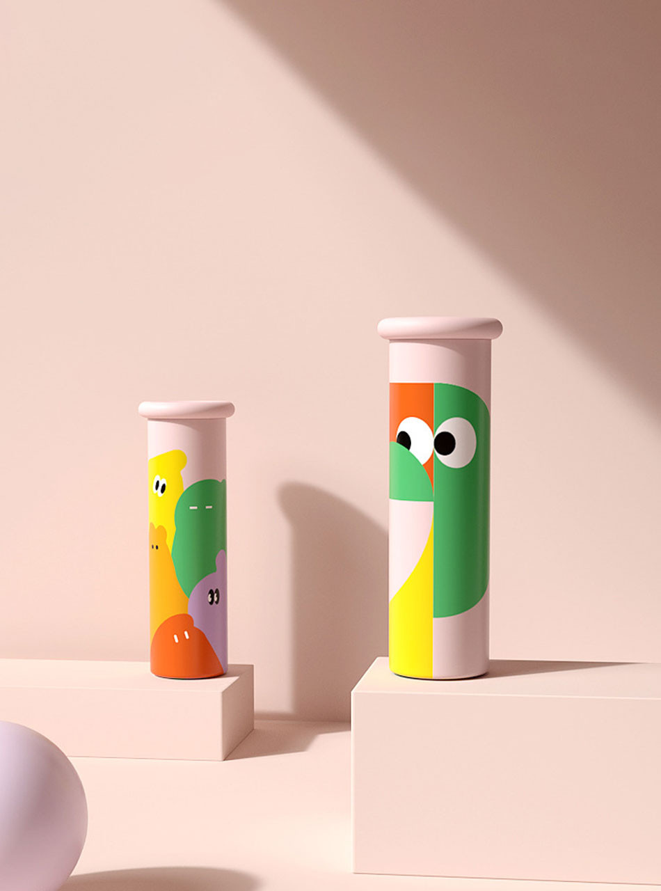 "Look" Playful Stainless Steel Insulated Bottle