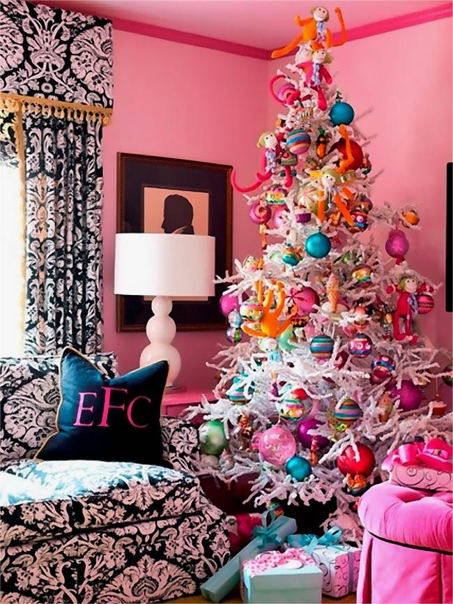 whimsical-decor-fun-christmas-tree-decoration